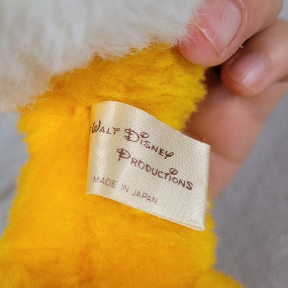 Vintage Japanese exclusive Disney's Donald Duck 15" plush toy - Picture 7 of 9